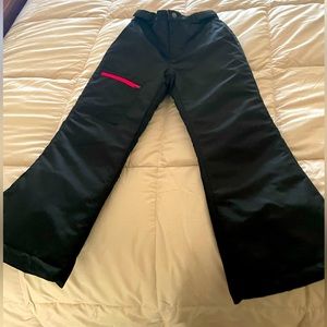 Girls ski/snow pants - only worn once! Adjustable waist (outside like a belt)